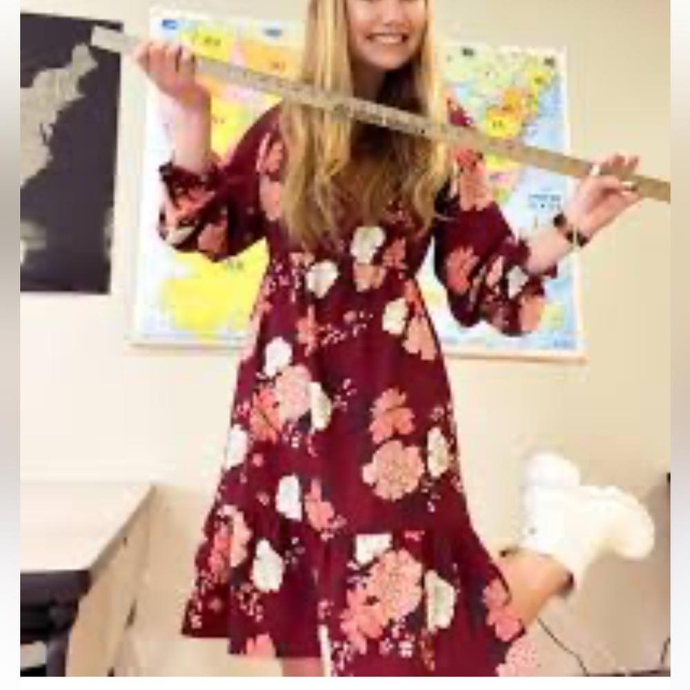 LOFT Outlet Petite Fit & Flare Dress Floral Long Sleeve Ruffle Size 2 Petite